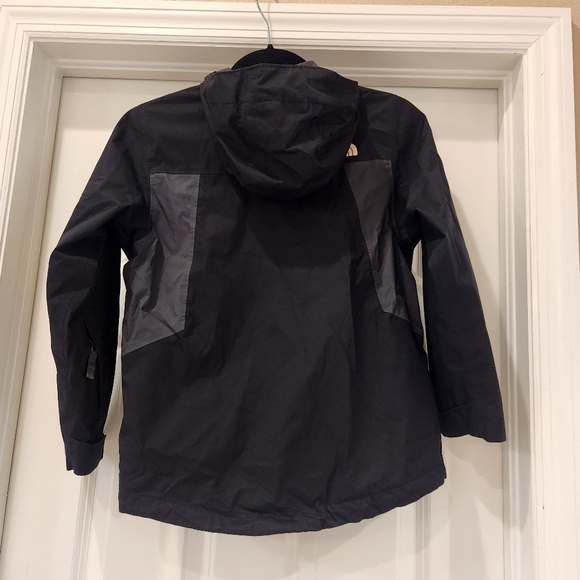 Boy's North Face Jacket Size Small 7/8 - Picture 2 of 7